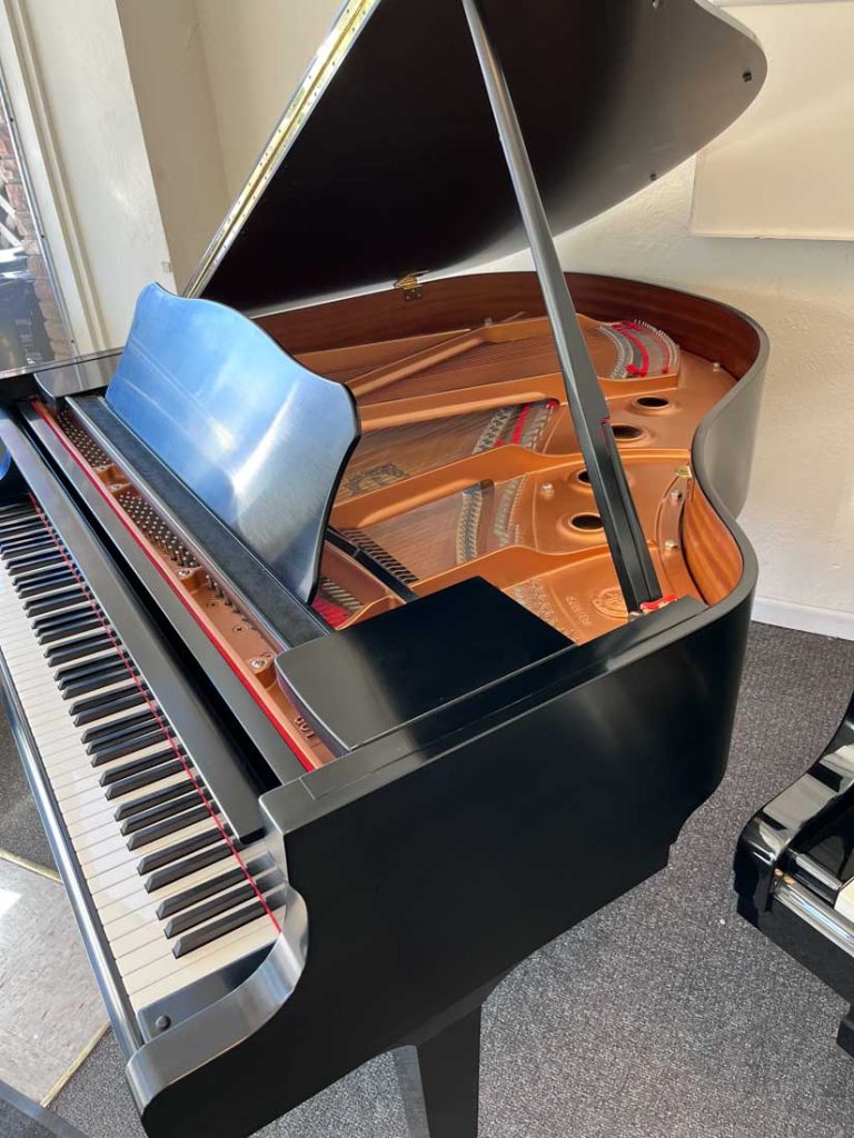 2006 Yamaha GC1 Traditional Grand #6149226