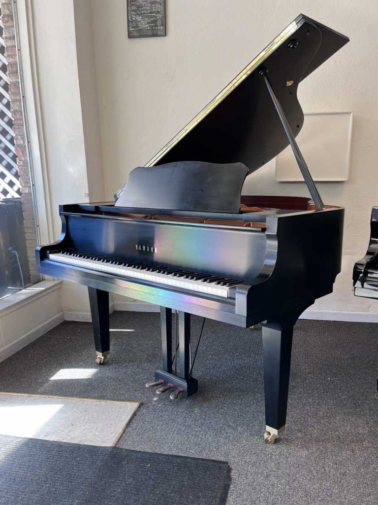 2006 Yamaha GC1 Traditional Grand #6149226