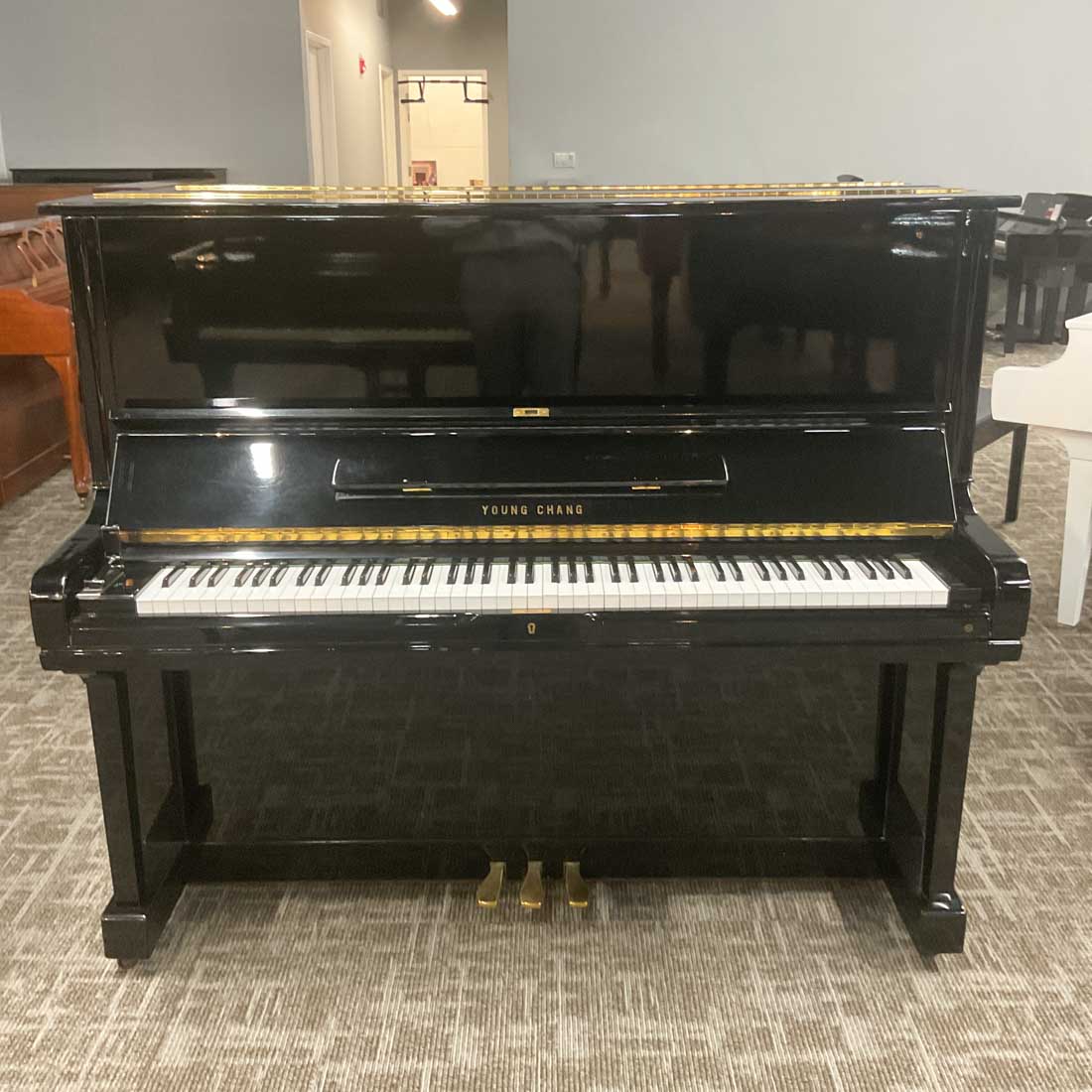 1985 Young Chang U3 Traditional Upright #0104825 - Music Exchange