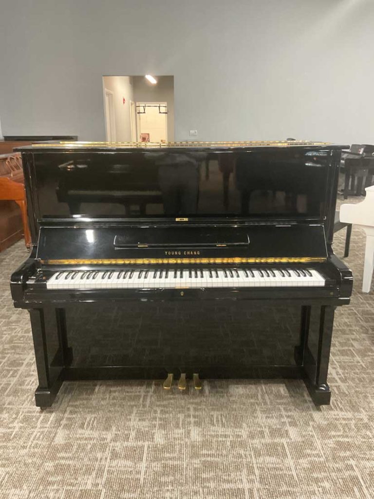 1985 Young Chang U3 Traditional Upright #0104825