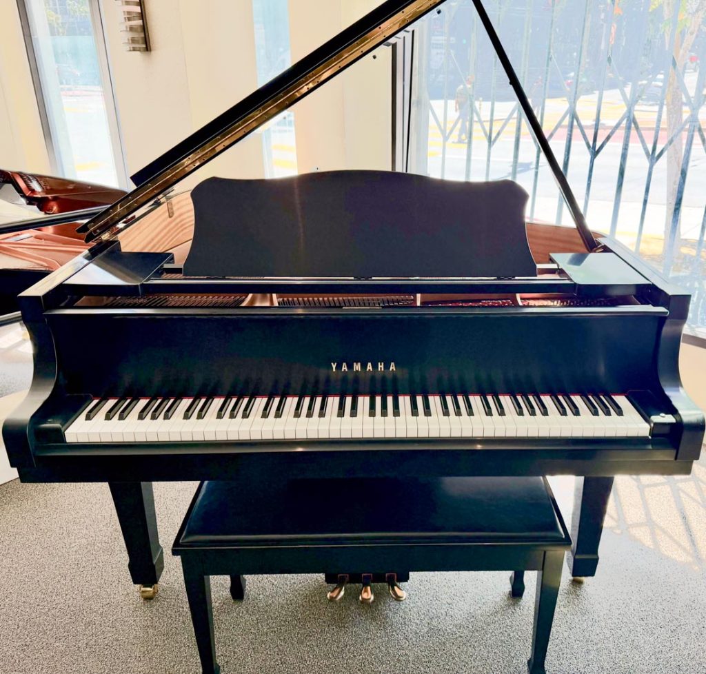 2000 Yamaha C1 Traditional Grand #5820933