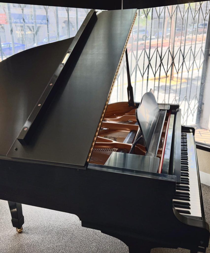 2000 Yamaha C1 Traditional Grand #5820933