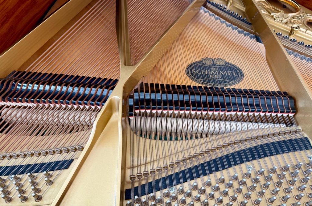 1995 Schimmel 208 LE Traditional Grand #315223
