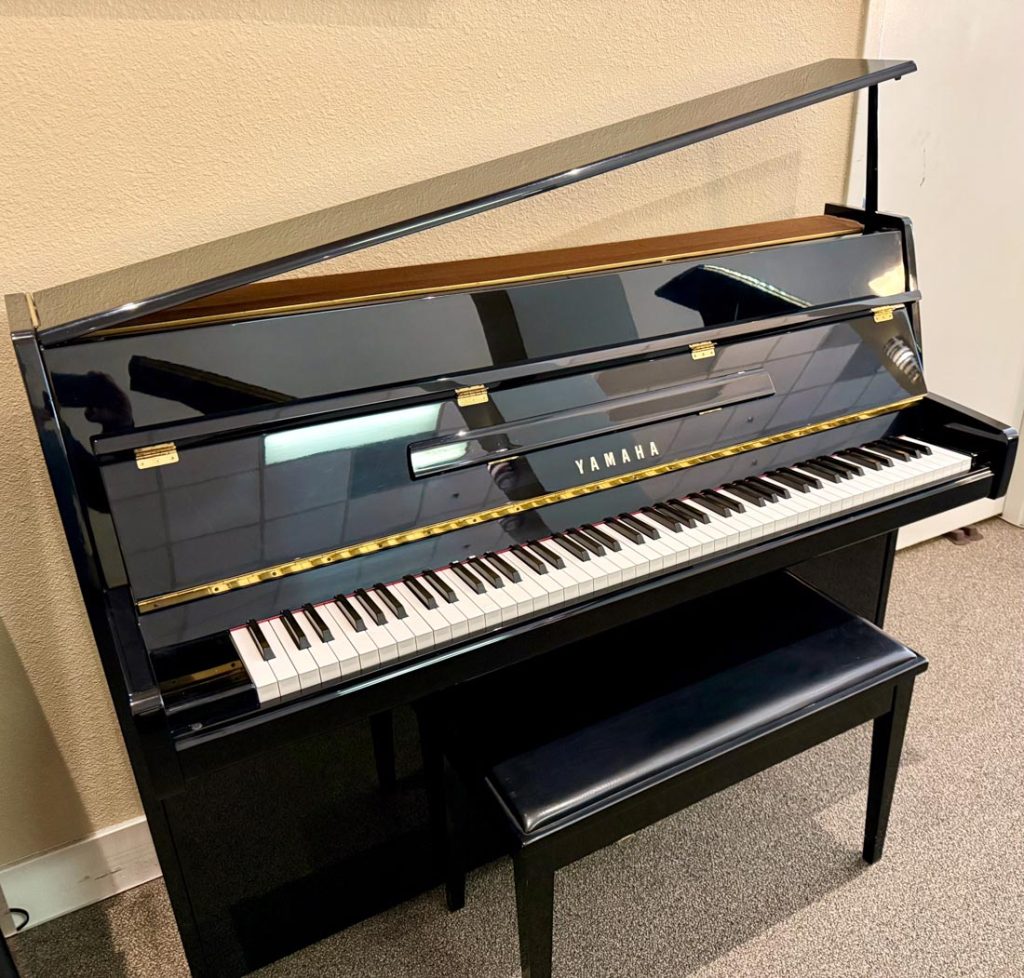 1991 Yamaha M1E Traditional Upright #T147081