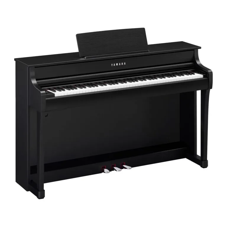 Yamaha CLP-835 Clavinova Digital