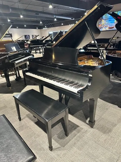 1992 Steinway & Sons L Traditional Grand #523731
